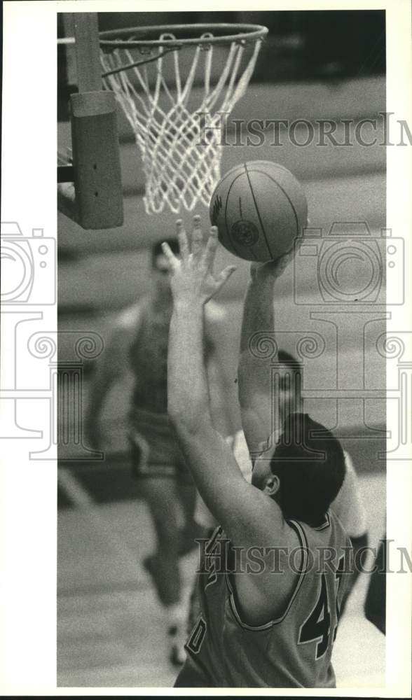 1988 Press Photo College of Staten Island versus John Jay basketball game- Historic Images