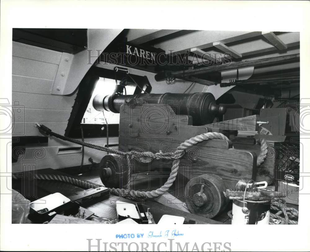 1991 Press Photo Paul Revere&#39;s Cannon Displayed in H.M.S. Rose Training Vessel- Historic Images