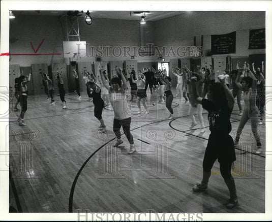 1992 Press Photo Exercise class at the YMCA - sia25207- Historic Images