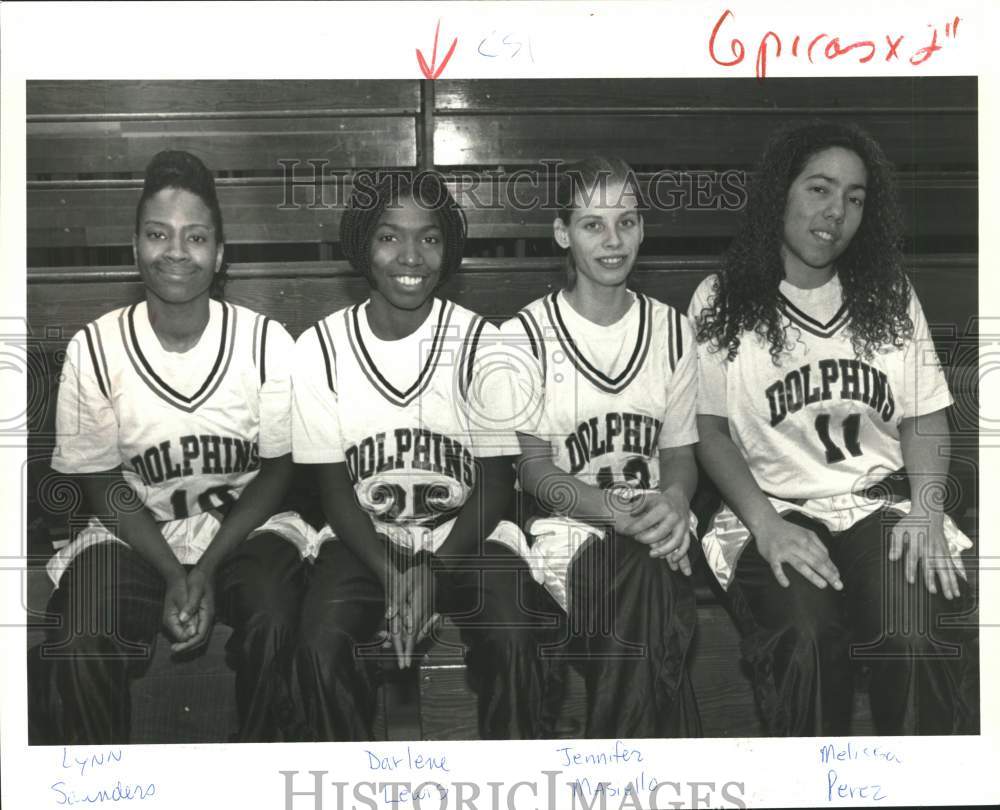 Press Photo Members of the College of Staten Island women&#39;s basketball team- Historic Images