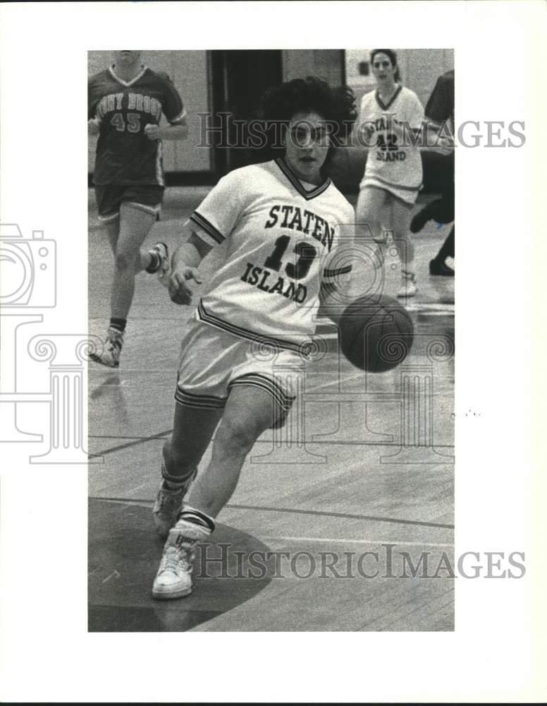 Press Photo Mia Arcuri, College of Staten Island Basketball, Vs Stony Brook- Historic Images