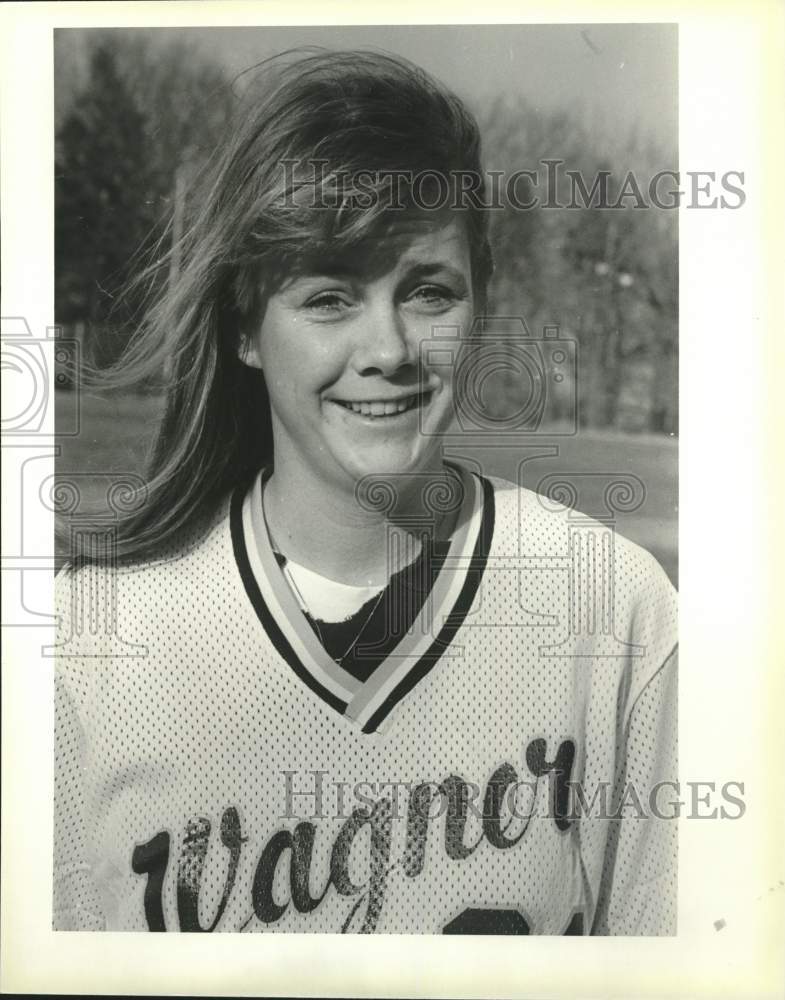 Press Photo Claire Magner, Wagner College Softball Second Baseman - sia27172- Historic Images