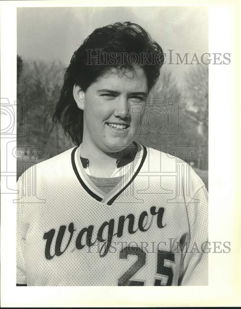 Press Photo Jean Marie Kelly, Wagner College Softball Left Field - sia27173- Historic Images