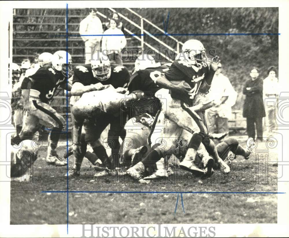 Press Photo Wagner College Football Game on a Muddy Day - sia27273- Historic Images