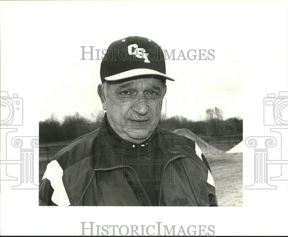 Press Photo College of Staten Island Softball Coach - sia27278- Historic Images