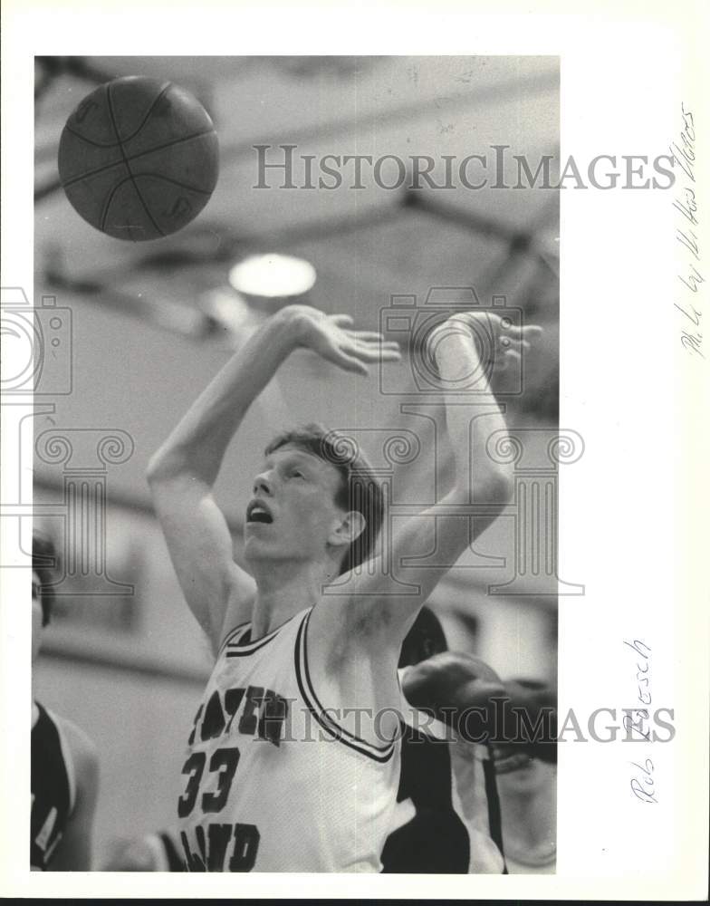 Press Photo Rob Roesch, College of Staten Island Basketball Player - sia27351- Historic Images