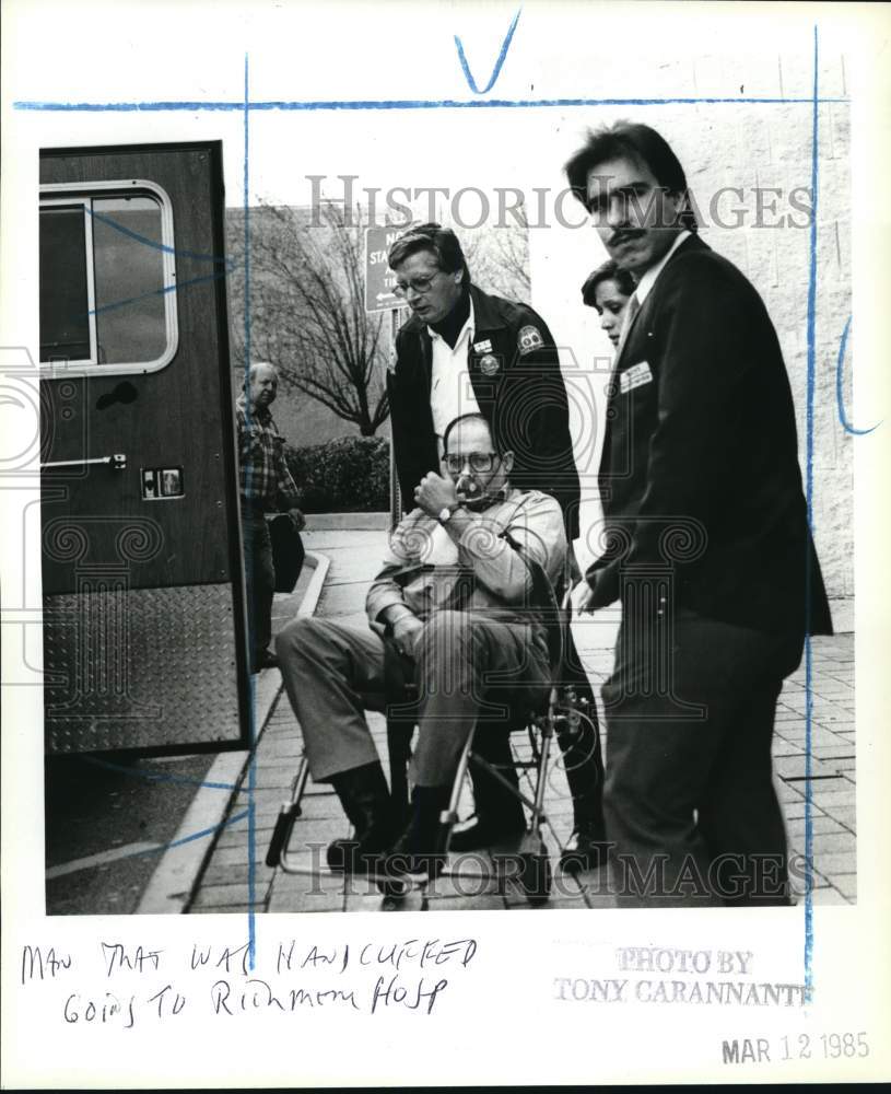 1985 Press Photo Peter Paese, Armored Car Guard, Taken to Hospital After Robbery- Historic Images