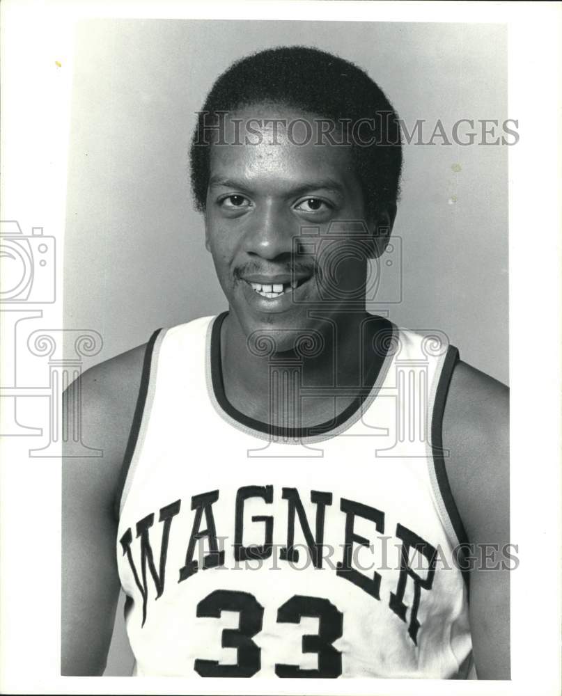 Press Photo Wagner College basketball player Jeff Smith - sia31691- Historic Images