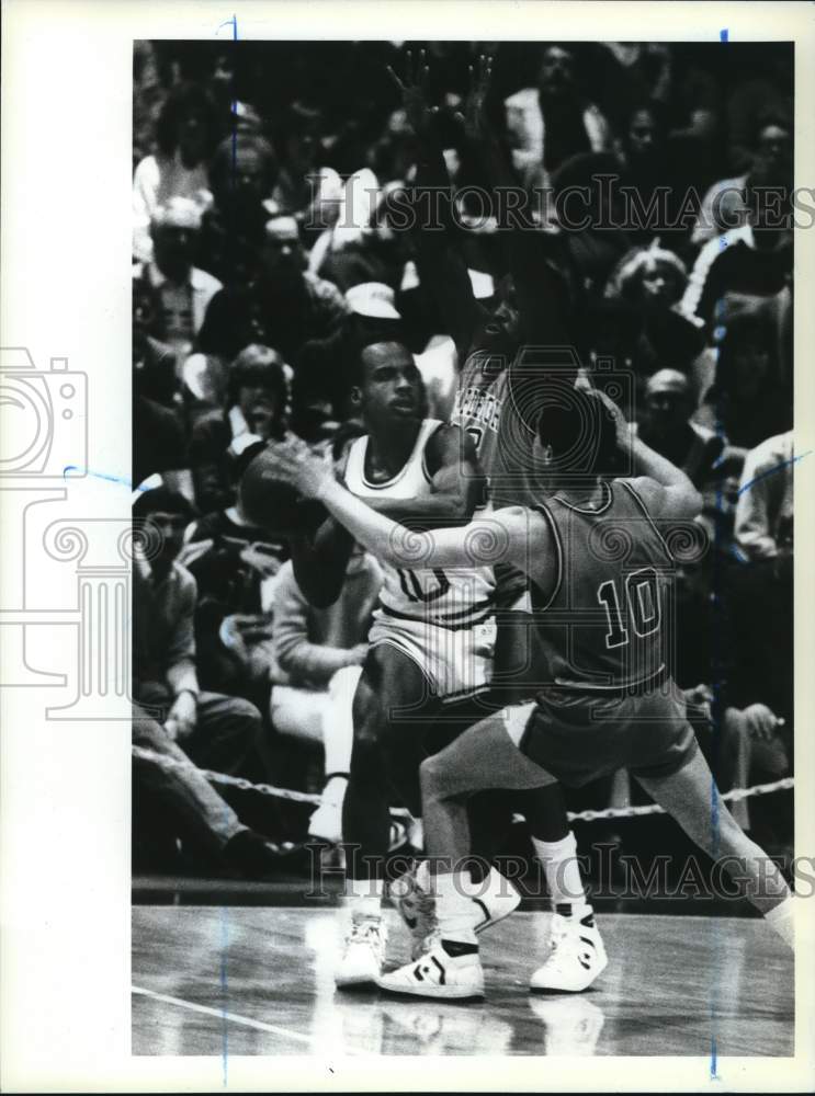 Press Photo Wagner College Basketball Game Action Vs Fairleigh Dickinson- Historic Images