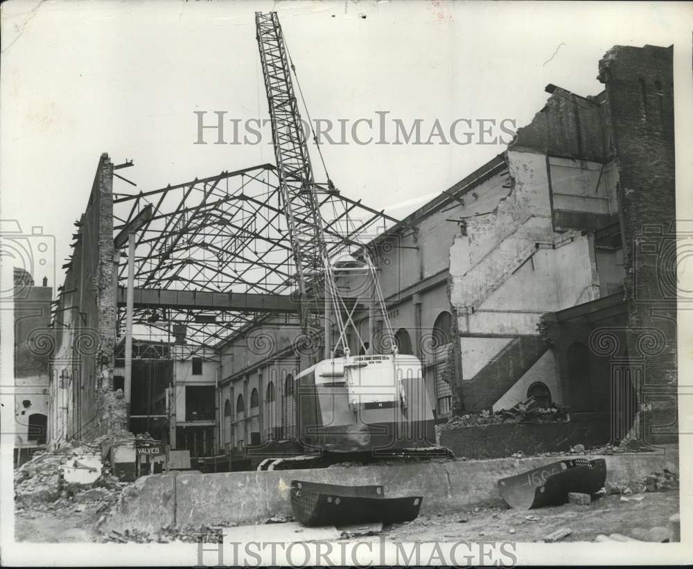 1963 Press Photo Demolition of Con Ed Livingston Power Plant - sia32197- Historic Images