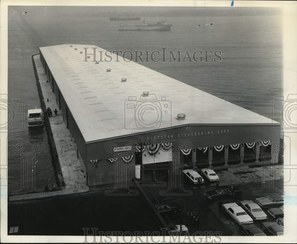 1969 Press Photo Aerial View of Pouch Terminal&#39;s Pier 21 - sia32310- Historic Images