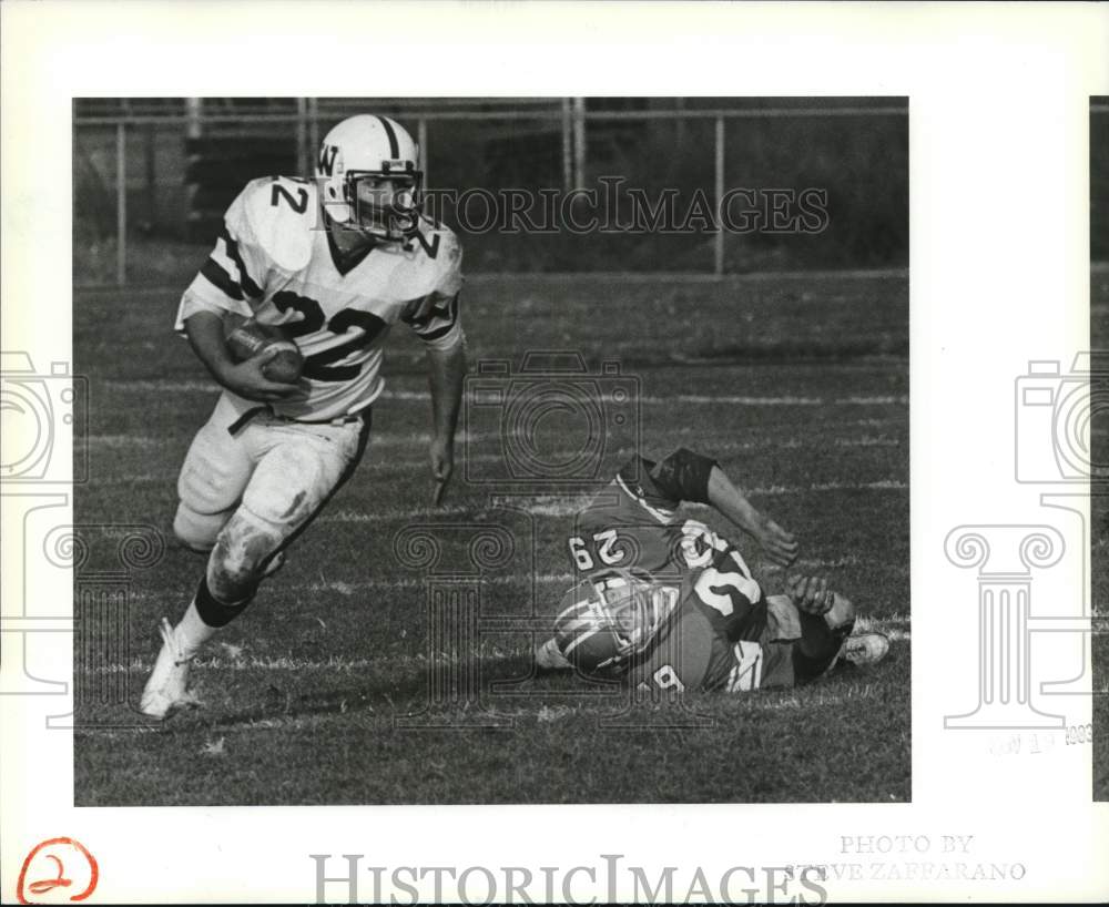 1983 Press Photo Wagner College Football Game Action- Historic Images