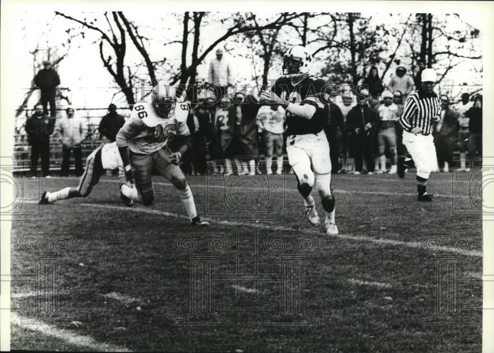 1983 Press Photo Wagner College Football Game Action- Historic Images