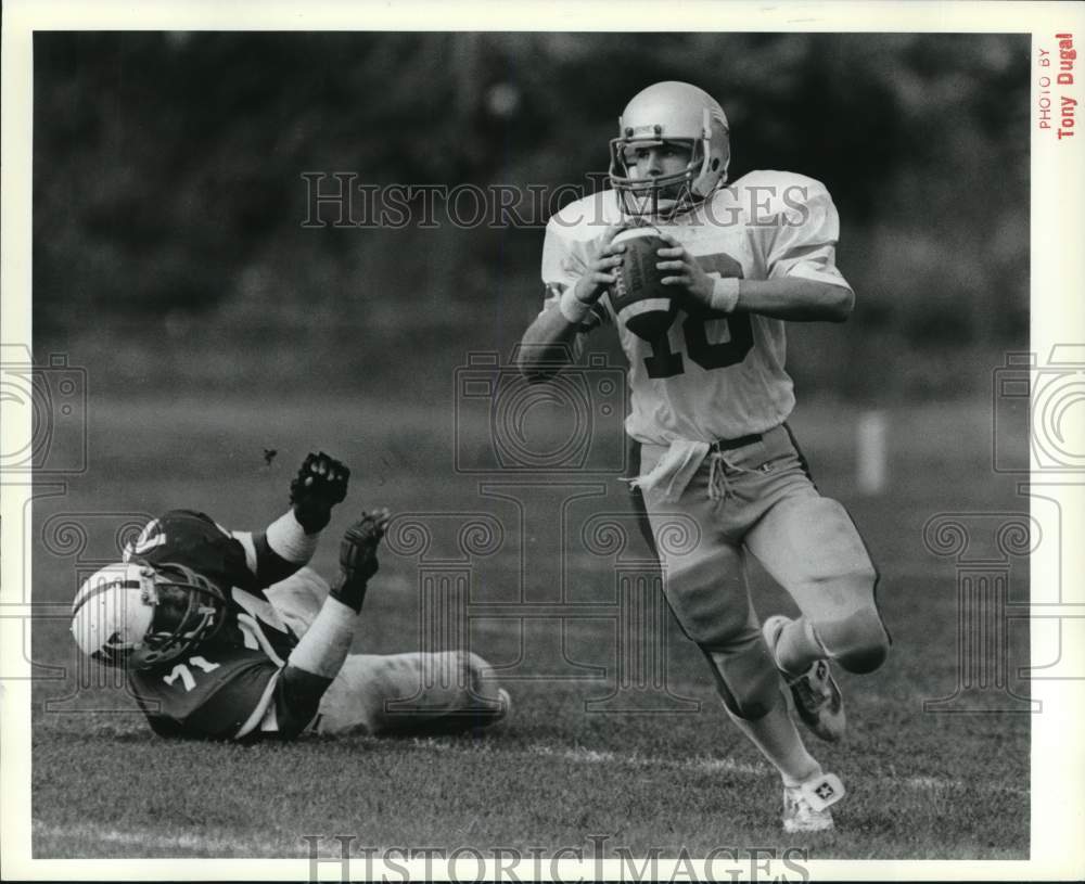 Press Photo Wagner College football action- Historic Images