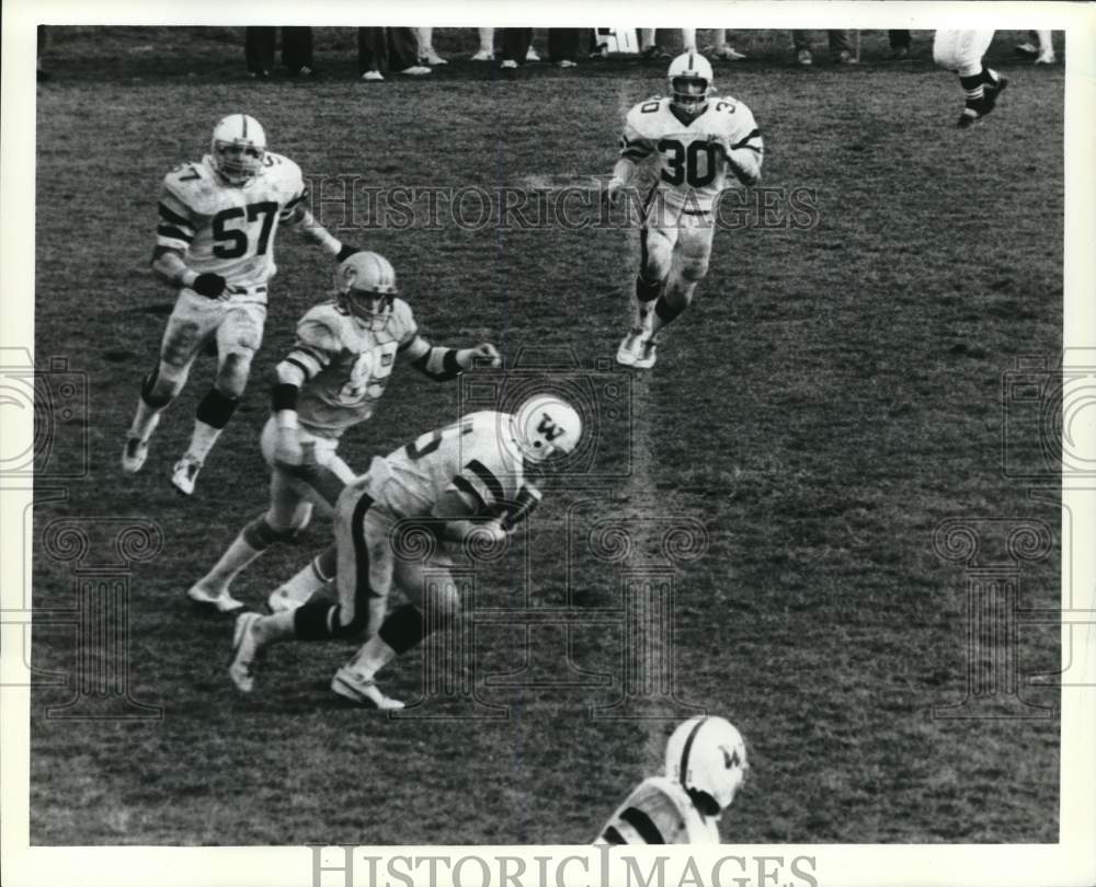 Press Photo Wagner College Football Game Action- Historic Images