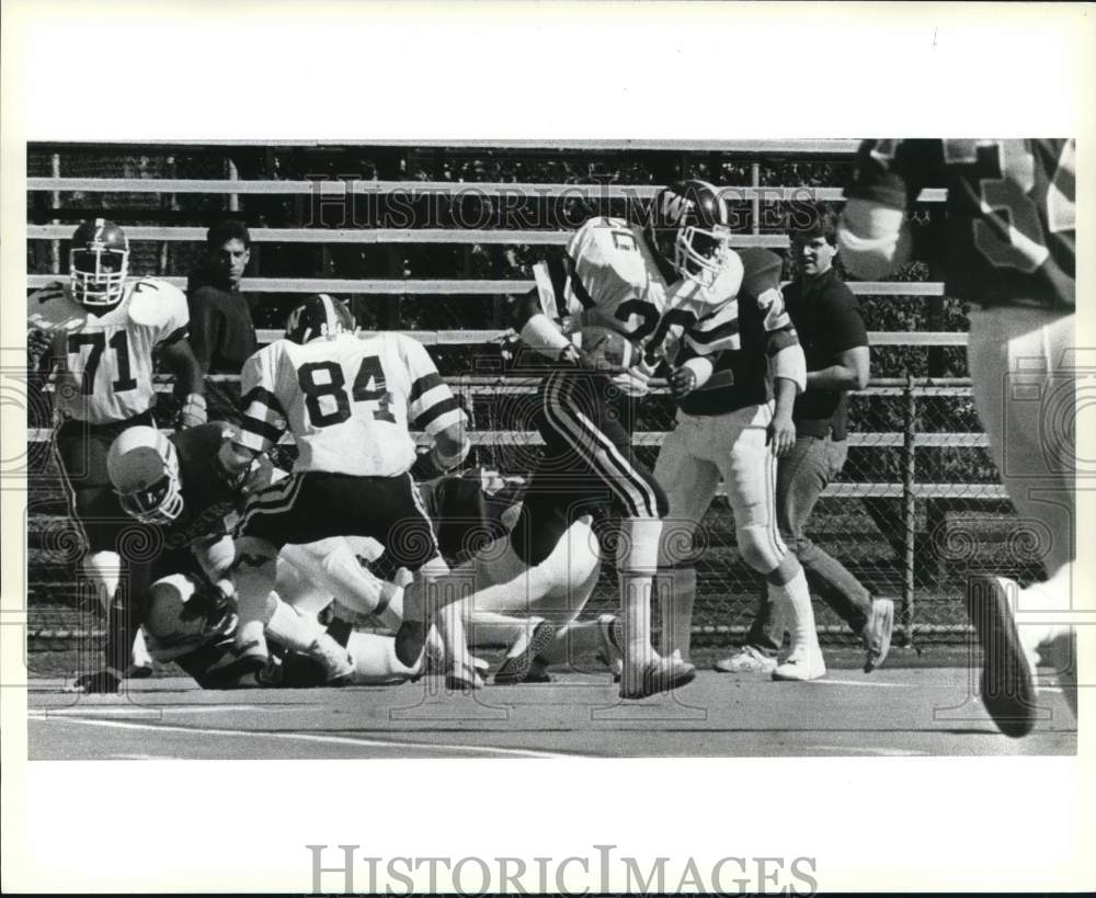 Press Photo Wagner College Football Game Action- Historic Images