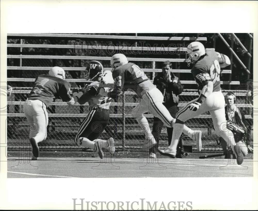 Press Photo Wagner College Football Game Action- Historic Images