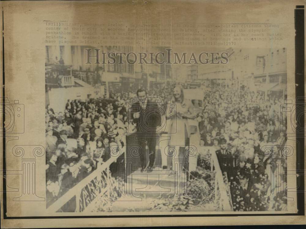 1972 Press Photo Olympic Gold Medalist Mary Peters Honored in Belfast, Ireland- Historic Images