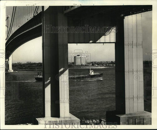 1969 Press Photo Longshoremen strike leaves U.S. Gypsum ships unaffected