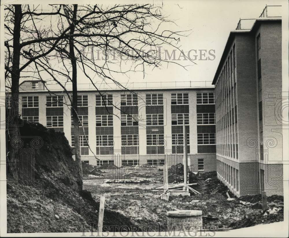 1964 Press Photo High School Building Construction on Huguenot Avenue