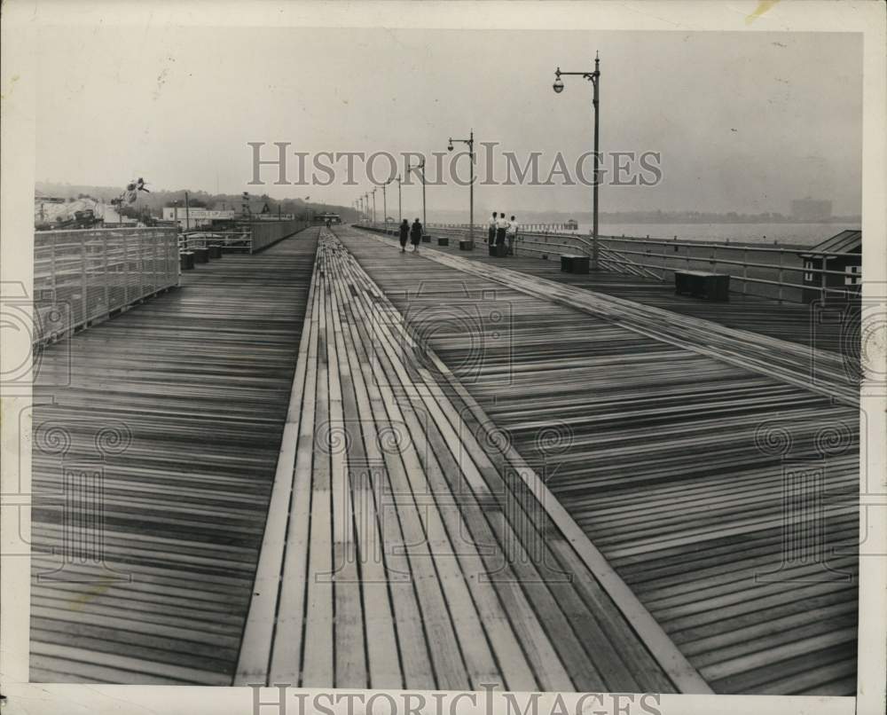 1953 Press Photo Boardwalk at South Beach - sia35976