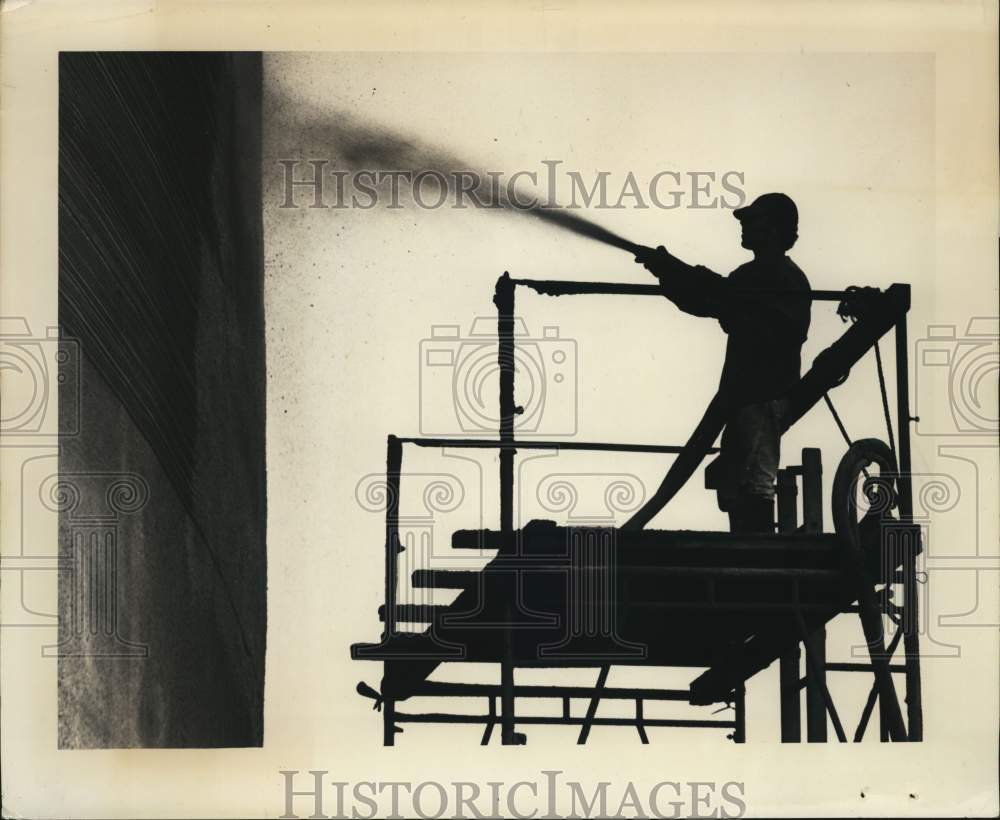 1969 Press Photo Worker Sprays Concrete on New LNG Storage Tank in Bloomfield