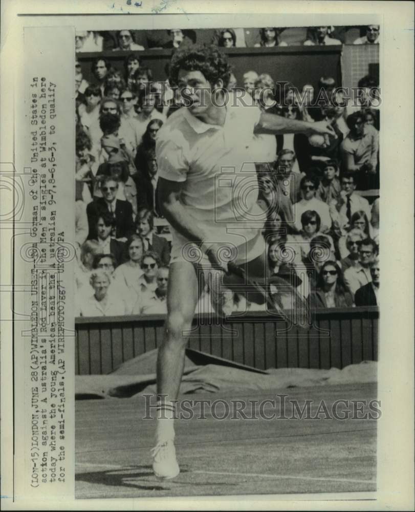 1971 Press Photo American tennis player Tom Gorman plays a Wimbledon match- Historic Images