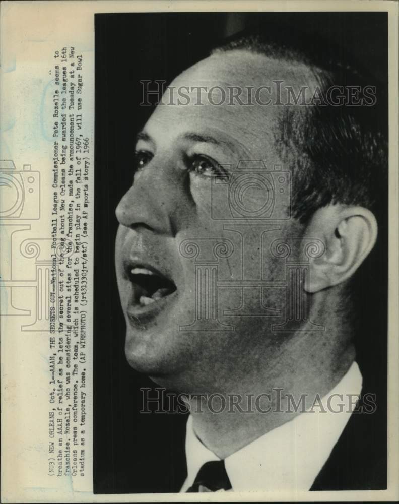 1966 Press Photo National Football League commissioner Pete Rozelle - sis00309- Historic Images