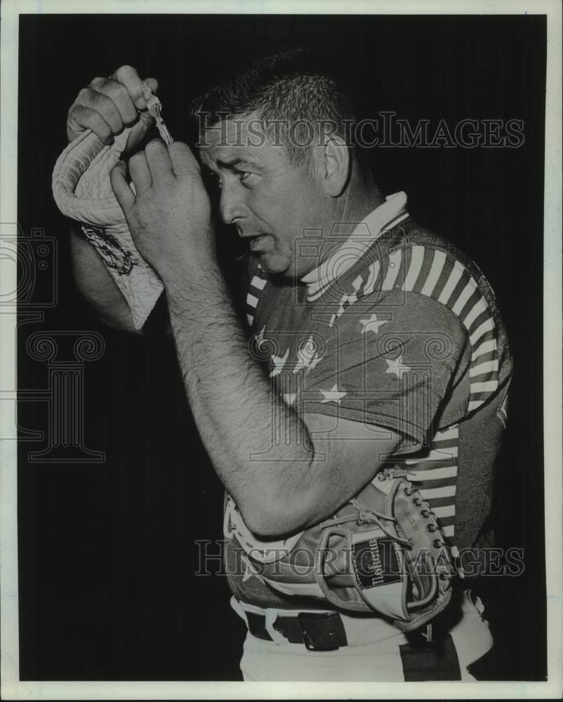 Press Photo The King softball player - sis00530- Historic Images