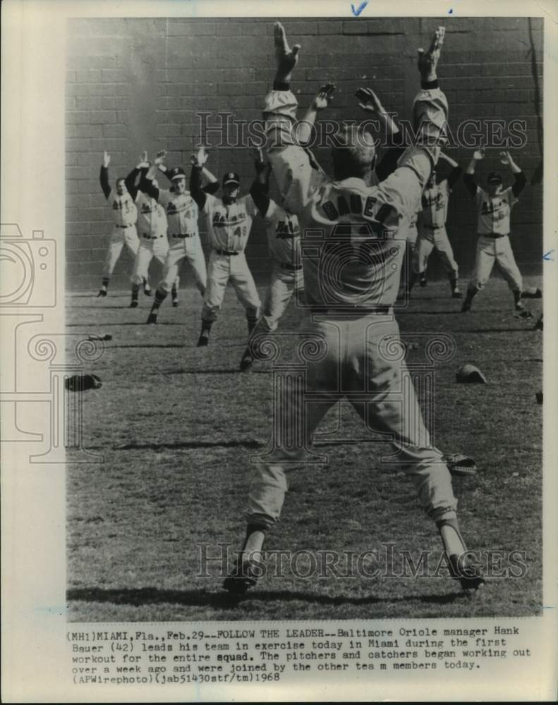 1968 Press Photo Baltimore Orioles manager Hank Bauer and players in Miami- Historic Images