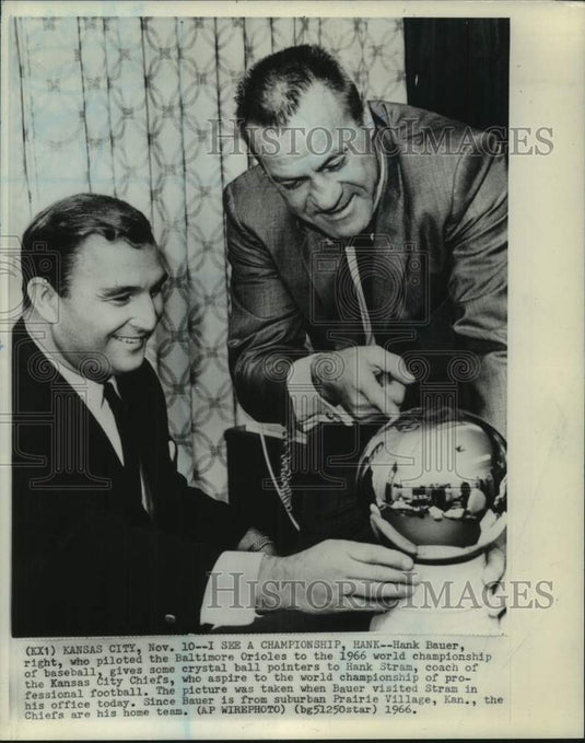 1966 Press Photo Sports skippers Hank Bauer and Hank Stram in Kansas City- Historic Images