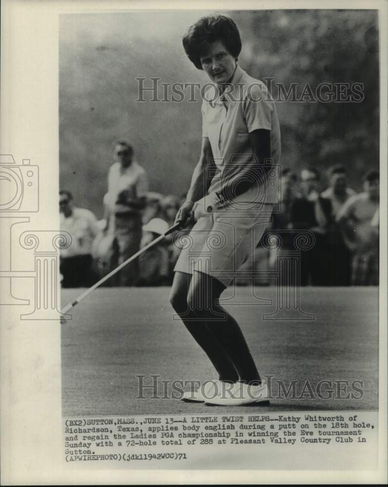 1971 Press Photo Golfer Kathy Whitworth plays an Eve tournament in Sutton, Mass.- Historic Images