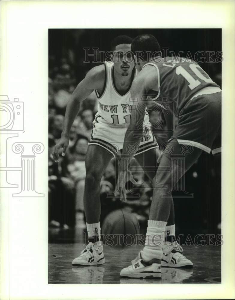 1989 Press Photo New York Knicks basketball player Rod Strickland in action- Historic Images