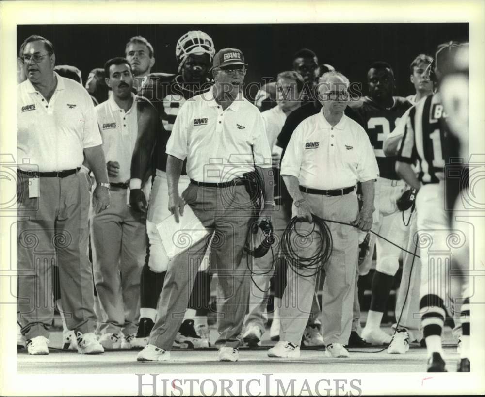 Press Photo New York Giants football coach Dan Reeves on the sideline- Historic Images