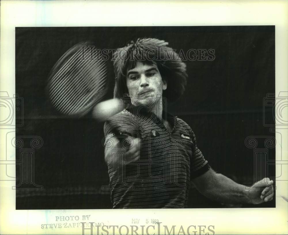 1983 Press Photo Tennis player Johan Kriek in action - sis01167- Historic Images