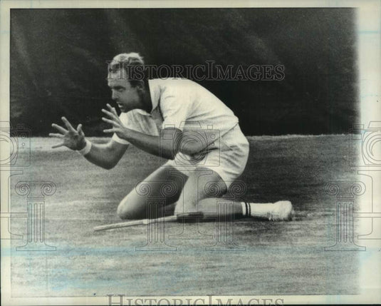 1966 Press Photo Tennis player Fred Stolle during a U.S. Open match in New York- Historic Images