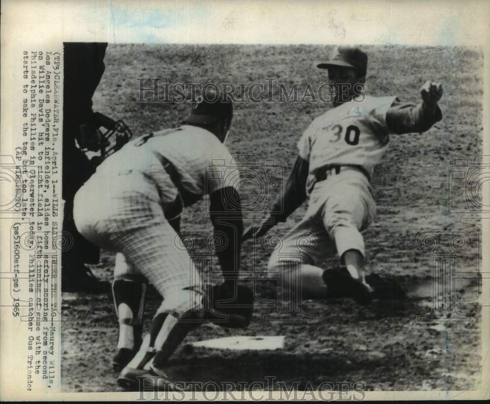 1965 Press Photo Los Angeles Dodgers and Philadelphia Phillies play baseball- Historic Images