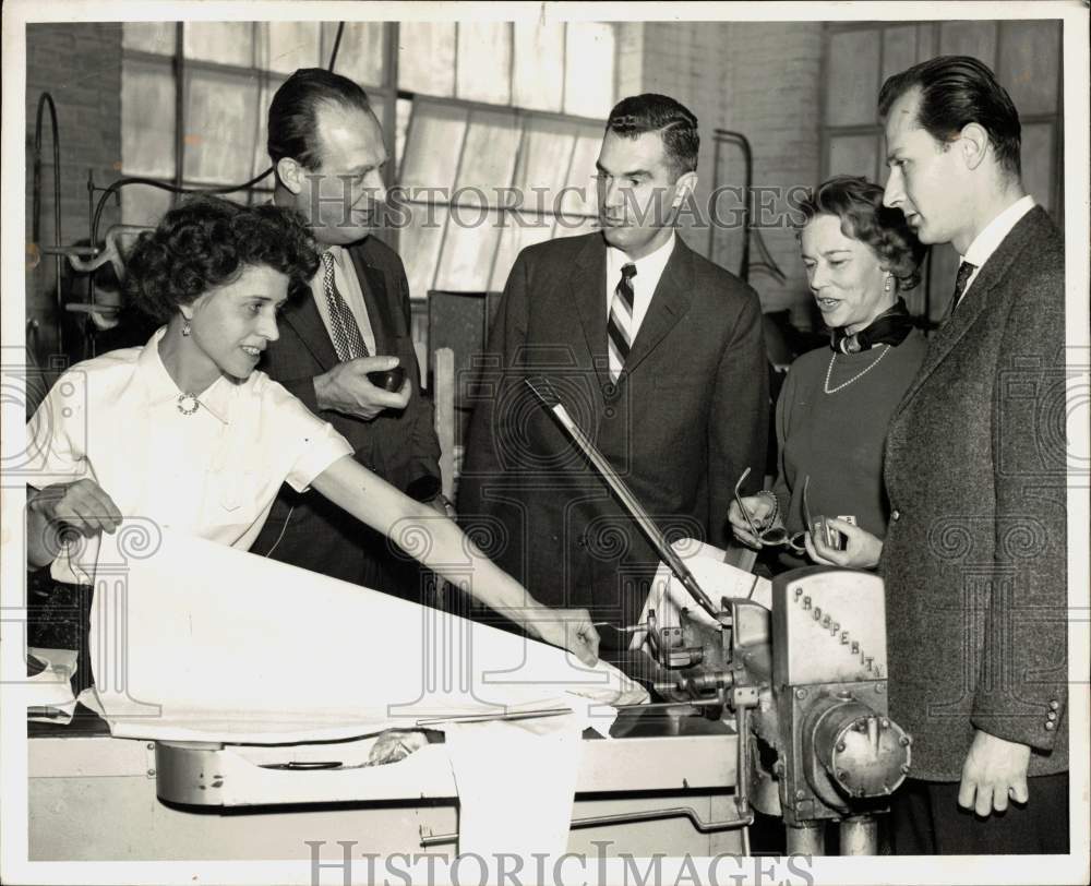 1961 Press Photo German Inspectors at Stapleton Laundry in West Brighton- Historic Images