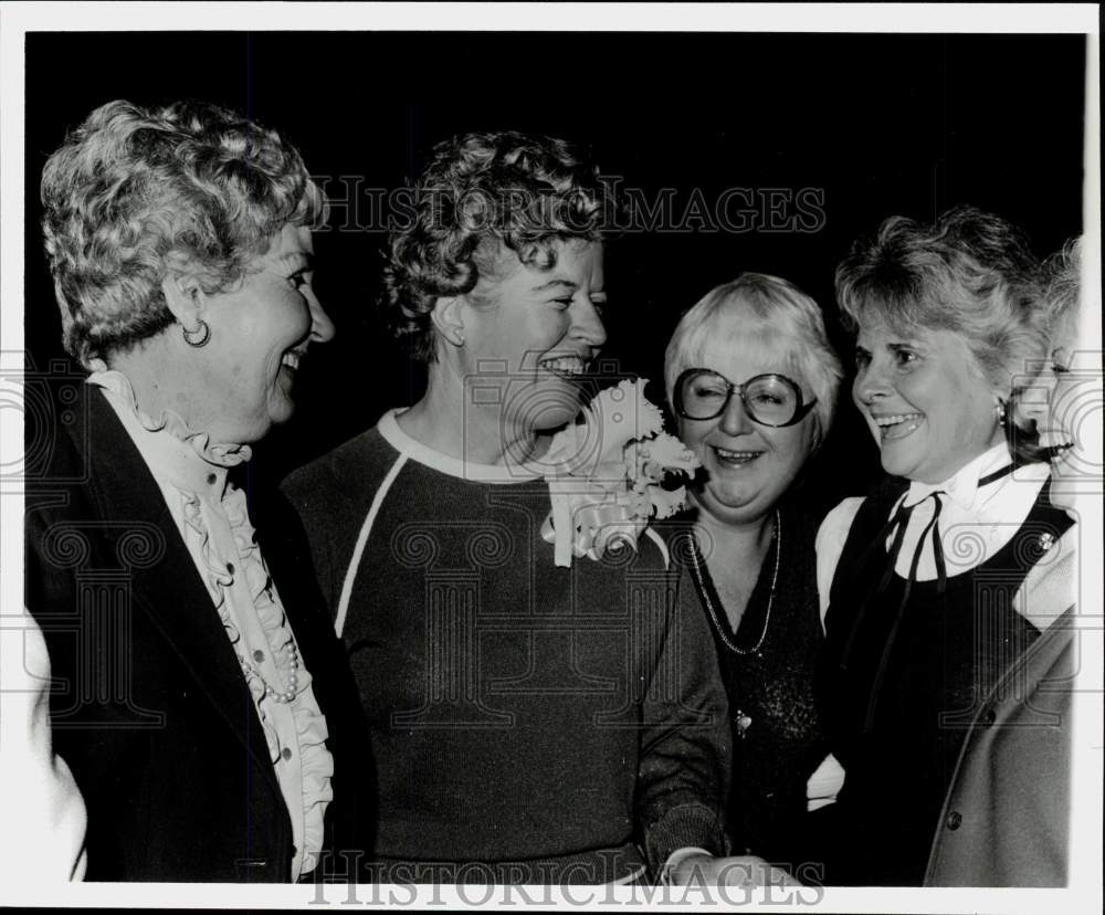 1982 Press Photo Women of Achievement Event Attendees - sis02775- Historic Images