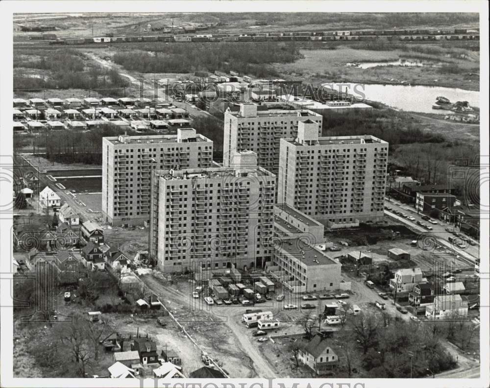 1976 Press Photo Aerial View of the North Shore Plaza Building Construction- Historic Images