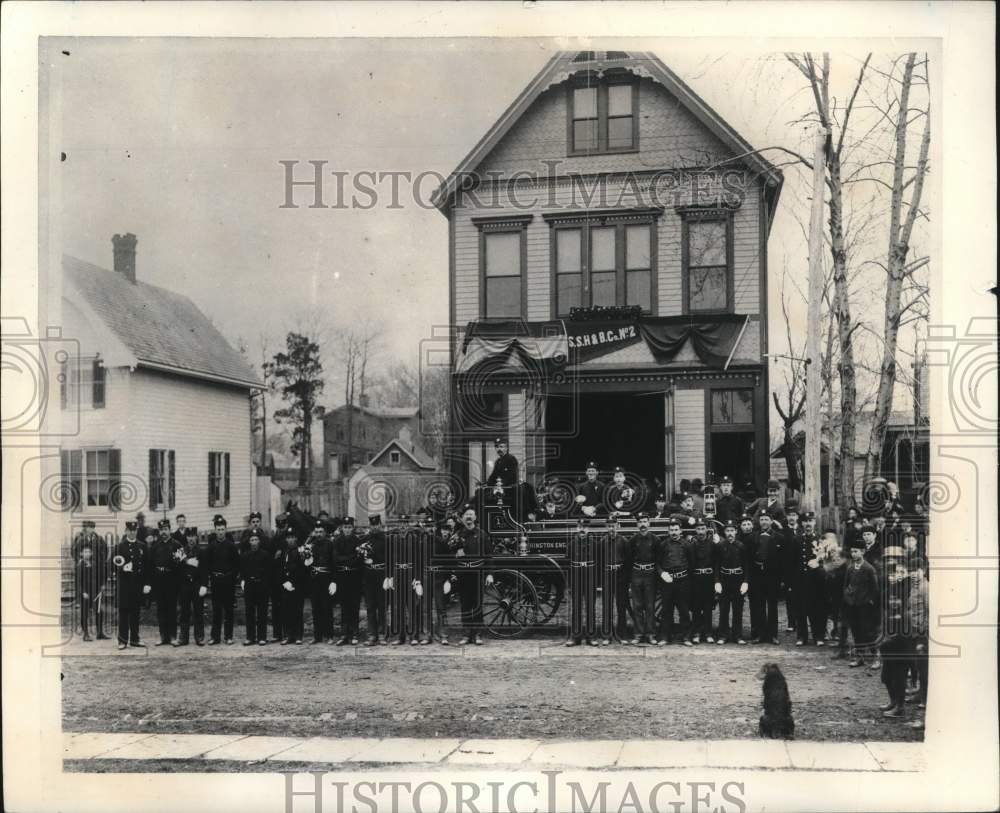 1895 Press Photo Steady Stream Hose and Bucket Co. No. 2 outside Firehouse- Historic Images