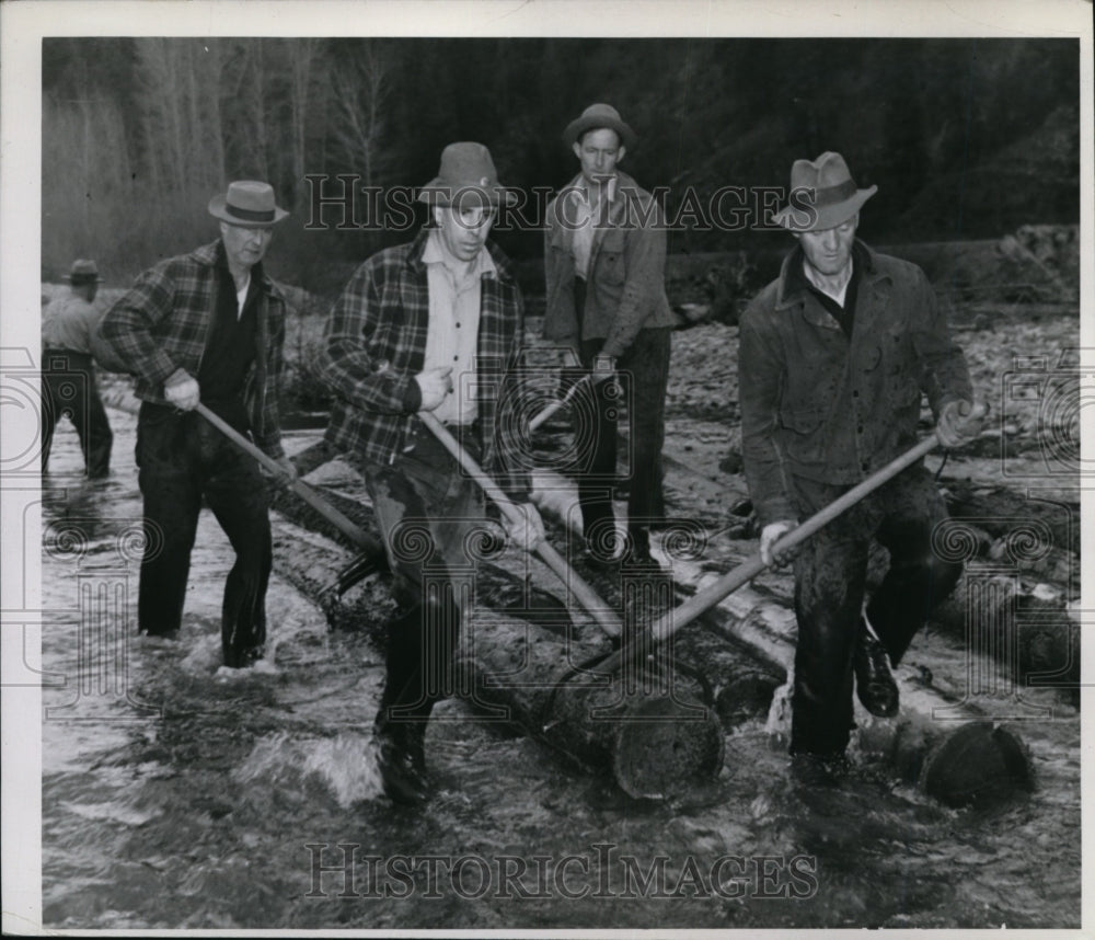 1944 Press Photo Logging Scenes - spa00255- Historic Images