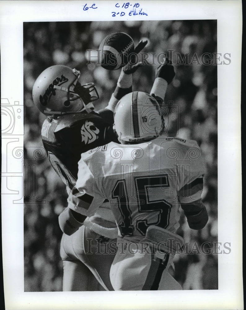 1990 Press Photo Football College WSU action - spa33415- Historic Images