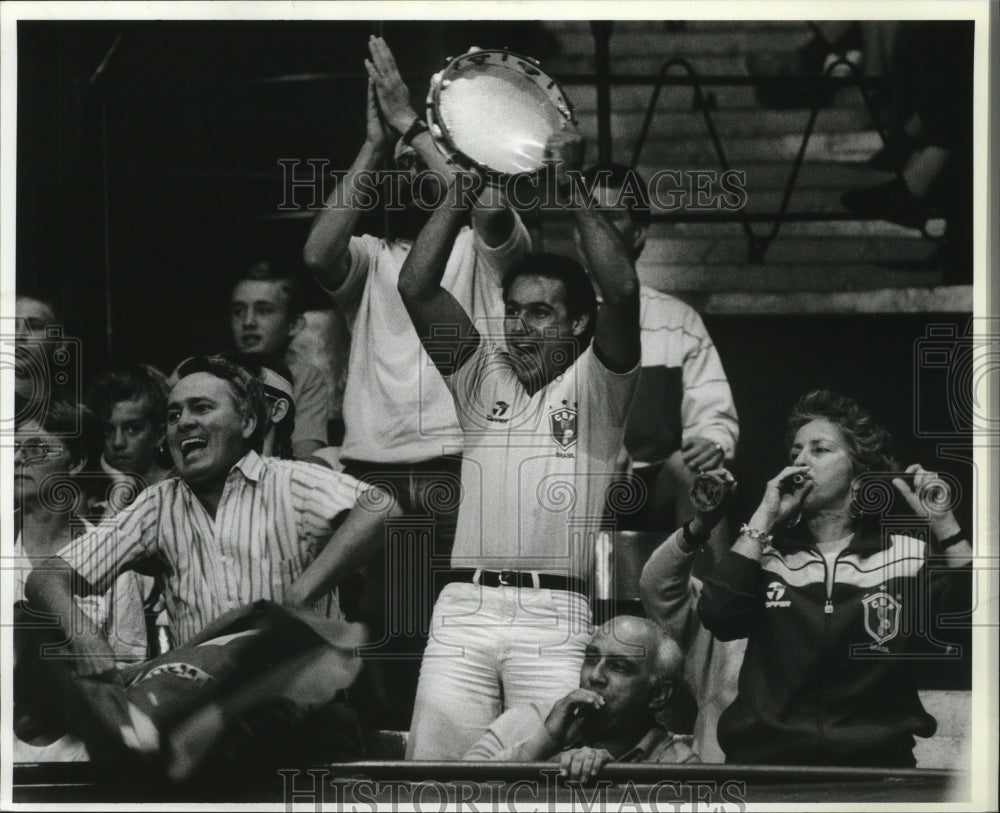 1990 Press Photo Jocelito Dantas leads Brazilian cheers at the Goodwill Games- Historic Images