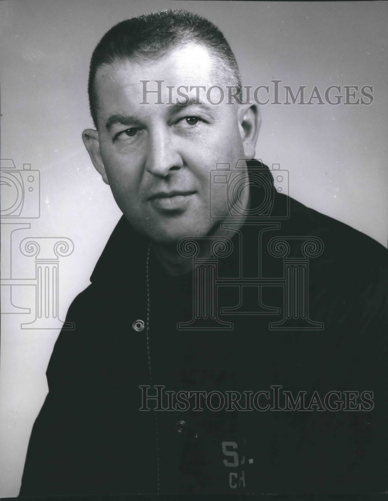 1969 Press Photo Dwight Pool, Spokane Community College football coach ...