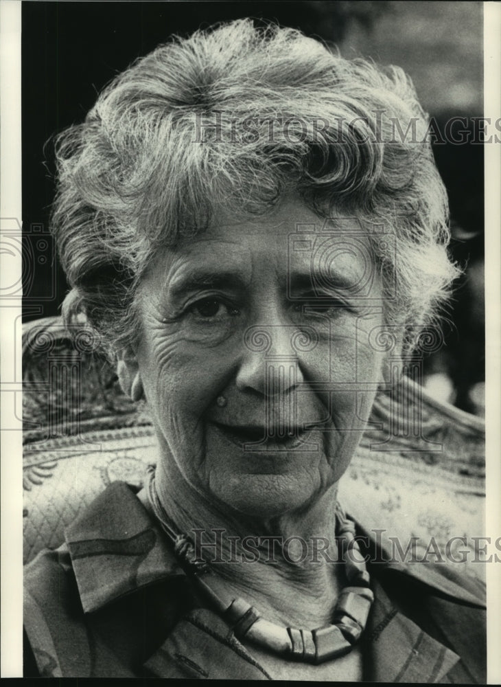 Press Photo Actress Dame Peggy Ashcroft - spp46893- Historic Images