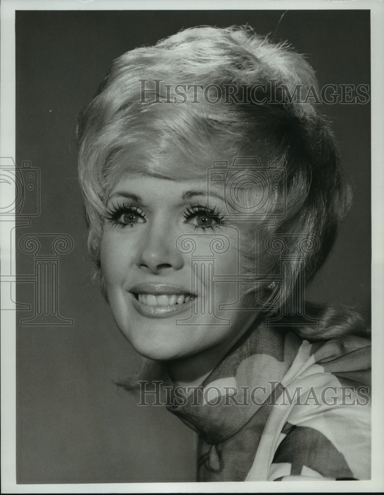 1973 Press Photo Connie Stevens, &quot;The Bobby Darin Show&quot; - spp59205- Historic Images