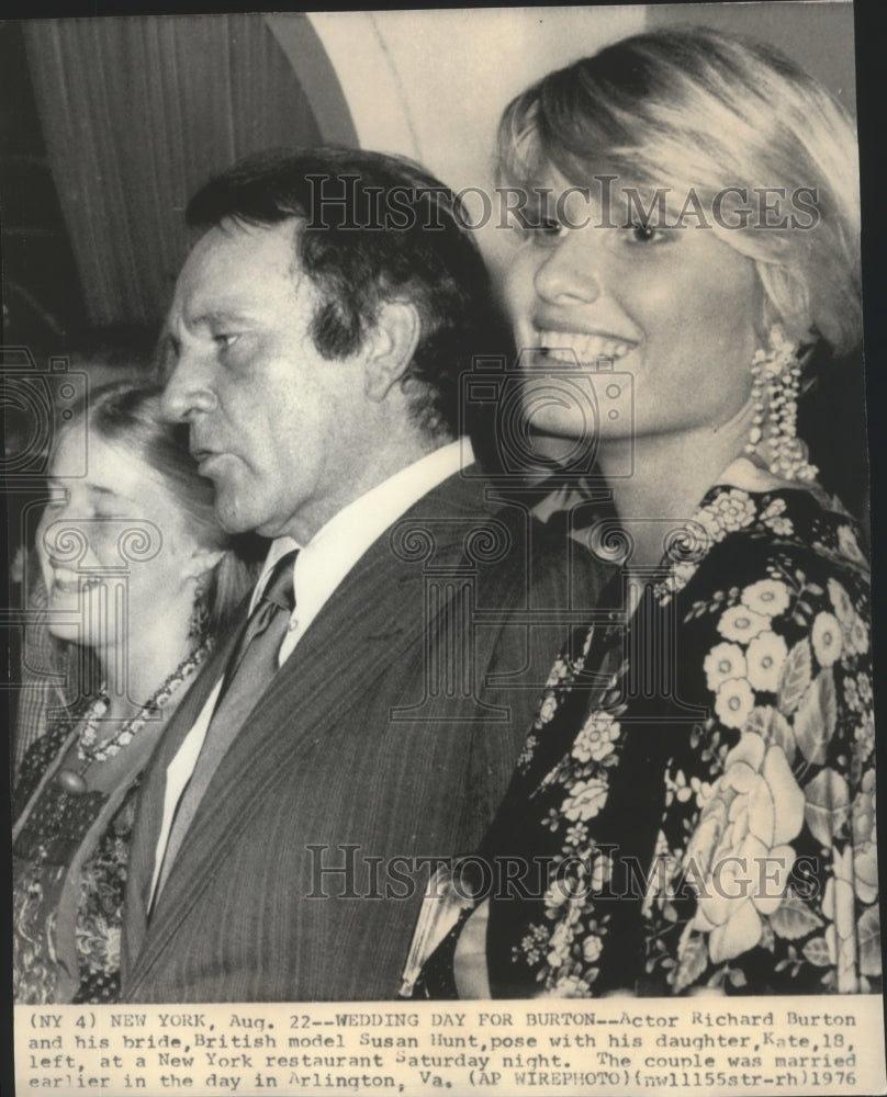1976 Press Photo Actor Richard Burton weds British model Susan Hunt - spp68972- Historic Images
