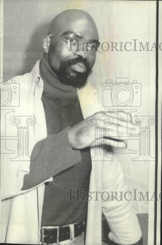 1976 Press Photo Ex-boxer Rubin &quot;Hurricane&quot; Carter - sps00357- Historic Images