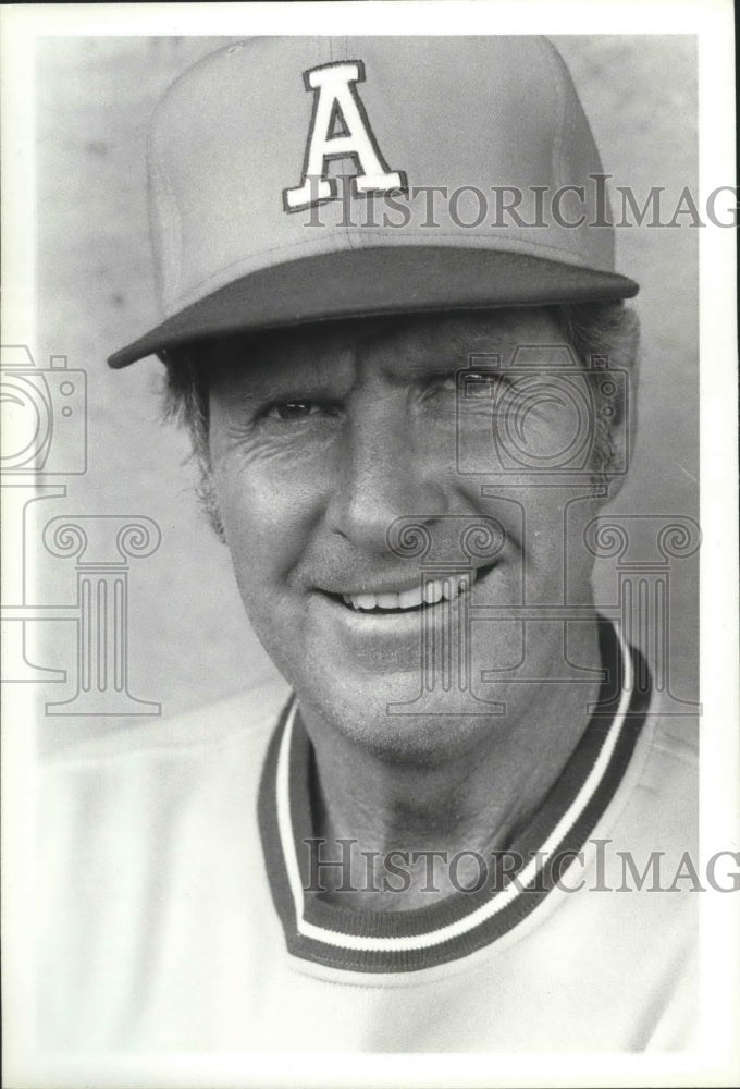 1985 Press Photo Baseball manager Del Crandall is all smiles - sps01121- Historic Images